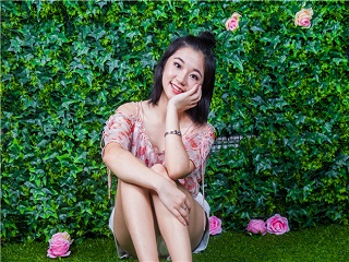 一个女记者的开放人生 男保姆的精壮填补了我的空虚