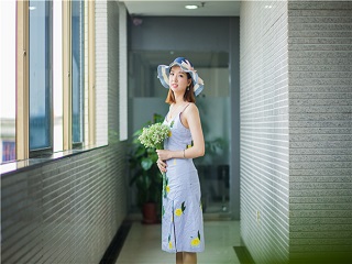 我的极品老师 你的多情撩动了我的情欲