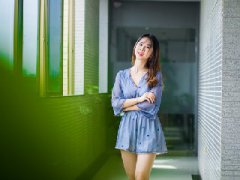 小姨的诱惑 公司下班时间她突然闯入