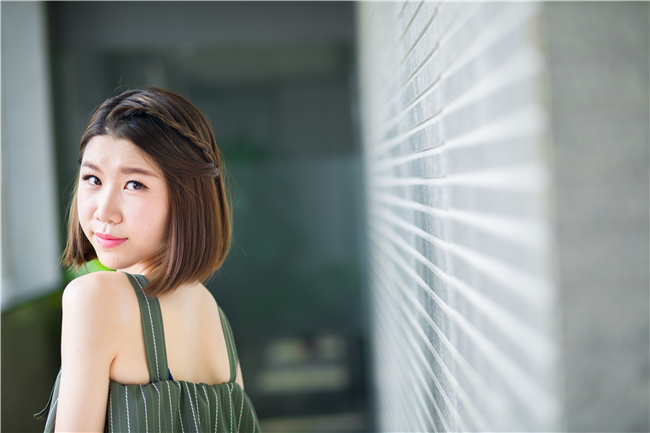 乡村春事 我与农家大姐在草地上翻云覆雨