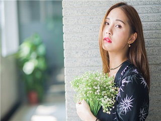 桃花村的女人 夜闯寡妇房内很刺激