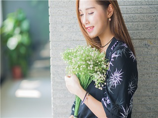 乡村满艳 我跟隔壁光棍的感情故事