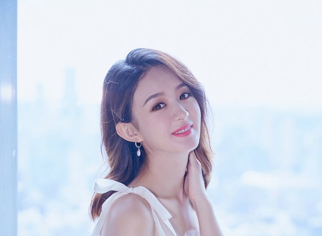 赵丽颖与经纪人结束合作 经纪人却爆其不为人知的感情生活