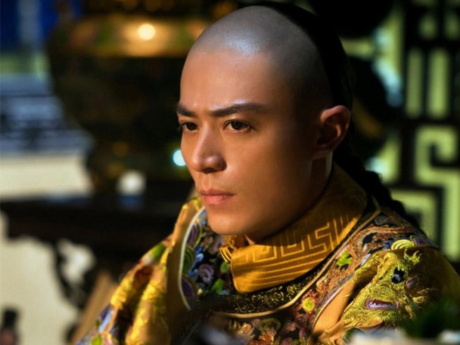 霍建华眼神戏 如懿传狂飙眼神戏被网友称赞最帅乾隆