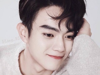 许凯罚抄麻辣烫 网友表示这波操作很接地气