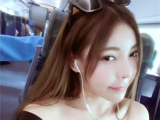 谭晓彤振动棒怎么回事 女主播顶风作案大尺度直播博上位