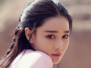 张馨予怀孕是真的吗 张馨予挺大肚挑选婴儿床