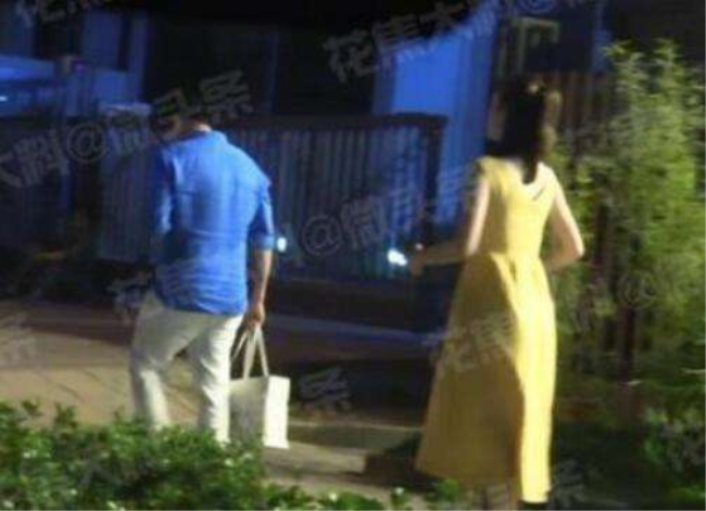 王岳伦辟谣和美女约会 李湘大发脾气