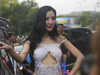 韩盼盼真空上阵尺度甚大 波涛胸涌让人热血沸腾