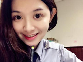 台湾美女警察走红 一双水汪汪大眼秒杀宅男圈粉无数