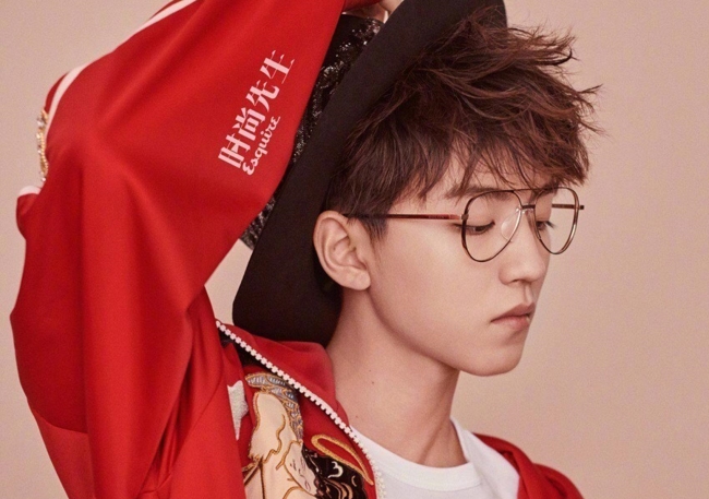 王俊凯胡说八道 被采访问烦一本正经说瞎话