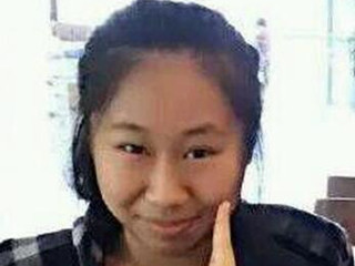 虹桥一姐录制节目 一炮而红被捧成网红消费自己现身捞金