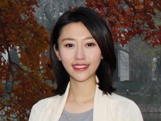 曝央视女主播私照 貌美如花颜值爆表堪称央视第一美女