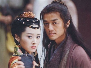 许晴李亚鹏聚餐旧照 有说有笑被疑关系特别