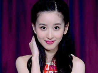 奶茶妹妹排场大 少女变辣妈甜笑姿色不减当年秒杀众宅男