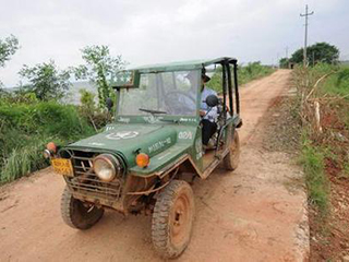 小伙自制吉普车 20天造出泡妞神器仅花费4000元