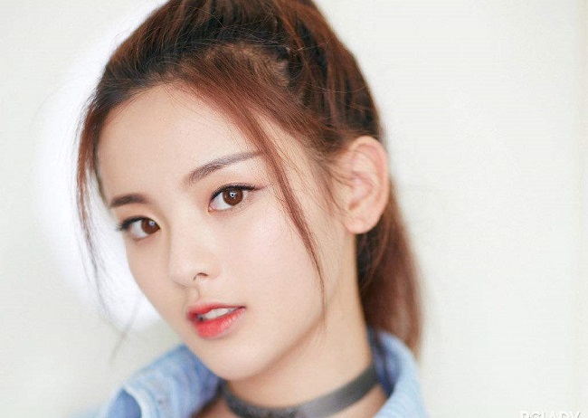 杨超越出道首秀对口型 网友直呼太不专业再次遭讽刺