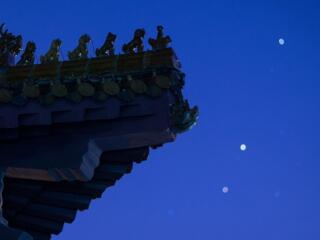 江苏现三星一线 奇特天象难得一见市民争先留影