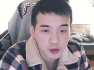 蛋蛋解说女朋友是谁 贝拉拉张威凯与女朋友夏梦上街被殴打