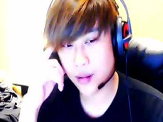 五五开直播间被暂停 斗鱼处罚通知卢本伟又罚款又禁播