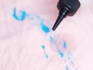 衣服染色怎么洗掉  5个妙招任何1个都能洗掉衣服染色地方