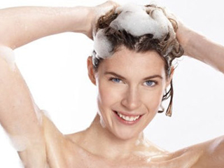 头皮屑多用什么洗发水 专家教你头屑怎么正确护发get