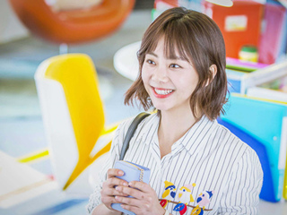 谭松韵浪花一朵朵发型 哇奥！难怪获得众多网友手动点赞