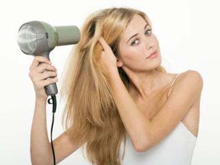 怎么用吹风机不伤头发 6种方式让头发不遭罪