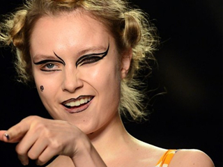 教你自制营养发膜 毛躁受损秀发用天然发膜的最好