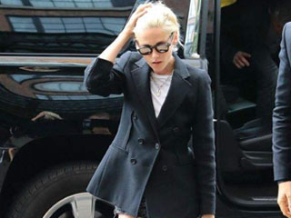 黑色小西装怎么搭配最好 欧美街拍达人助你一臂之力