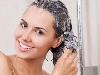 女生正确洗头方法 洗头八步拯救可怜的发际线