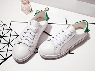 2017流行哪款小白鞋  2017流行的几款小白鞋！都特好看