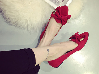 尖头小平底鞋 今年尖头小平底鞋好看爆了！高跟鞋ByeBye咯