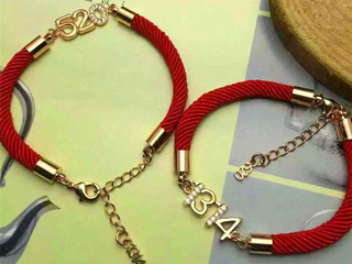 上档次且不贵手链品牌 8款情侣手链一眼就让你勾魂摄魄