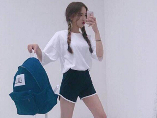 运动短裤怎么搭配 夏日运动短裤服装师教你怎么搭配