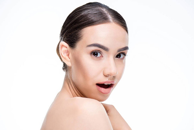 眼窝深陷是怎么回事 分析眼窝凹陷的原因和解决方法