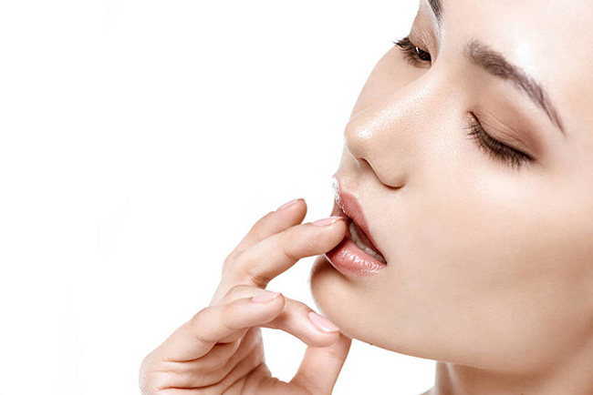 皱纹是怎样产生的 告诉你皱纹的真凶教你如何正确去掉皱纹