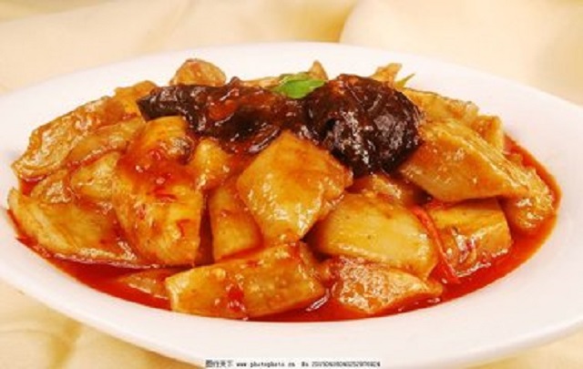 烧茄子的做法，这样的几种满足你的味蕾了吗？